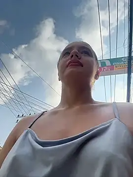 MiaTee online show from April 4, 1:56 am