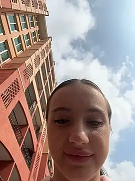 MiaTee online show from April 15, 2:06 am