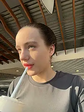 MiaTee online show from February 26, 4:12 am