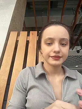 MiaTee online show from February 12, 4:12 am