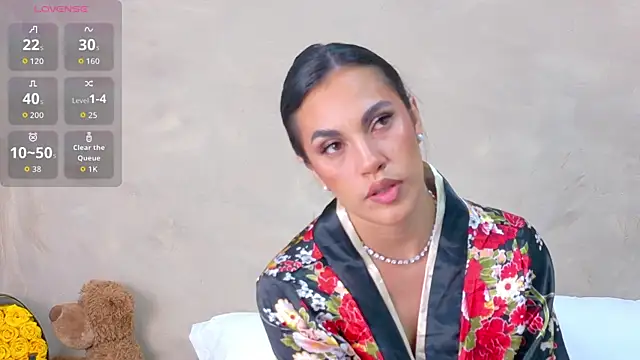 AndiVasquez online show from April 5, 4:08 am