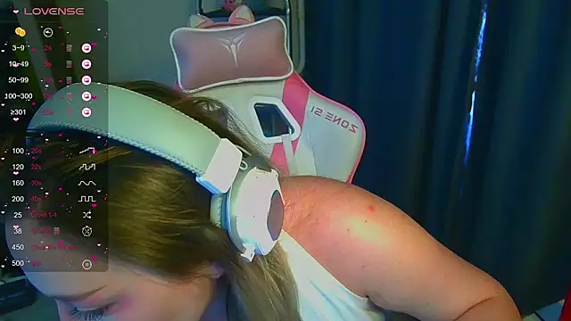 Emiliaaah online show from February 26, 7:41 am