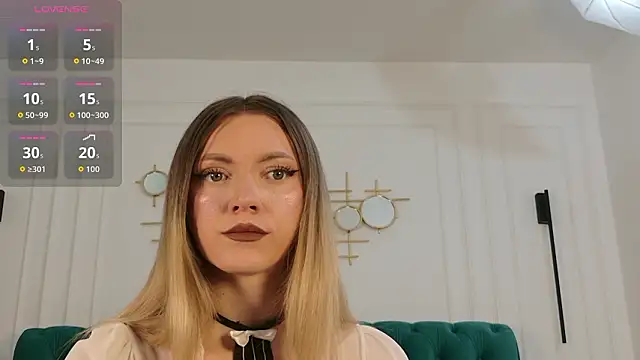 IrisLayne online show from March 4, 5:37 am