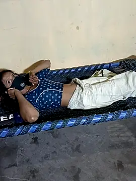 bharticouple online show from February 15, 8:46 am