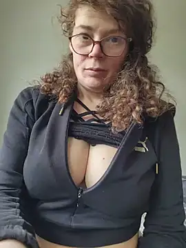 Isa363636 online show from June 9, 8:48 am