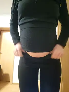 Isa363636 online show from April 6, 9:05 pm