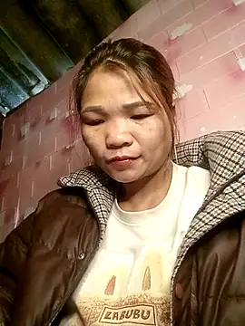 Snapshot of maymay-2000 chatting on February 10, 2:10 am maymay-2000 online show from February 10, 2:10 am