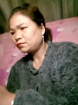 Snapshot of maymay-2000 chatting on March 12, 10:47 pm maymay-2000 online show from March 12, 10:47 pm