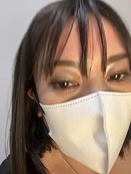 Mitsuco surflady online show from April 16, 6:30 pm