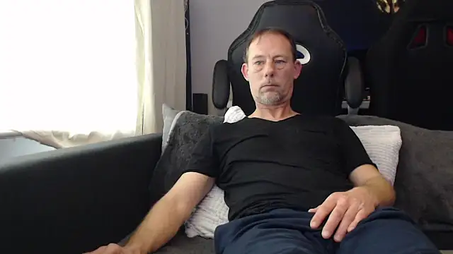 Snapshot of Sexy_Ass_Mike chatting on February 6, 12:45 pm Sexy Ass Mike online show from February 6, 12:45 pm