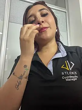 Nahomy Benett online show from February 22, 11:34 am