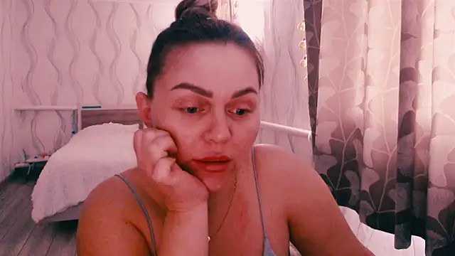 Snapshot of MagicKatarina_ chatting on February 17, 10:12 am MagicKatarina online show from February 17, 10:12 am