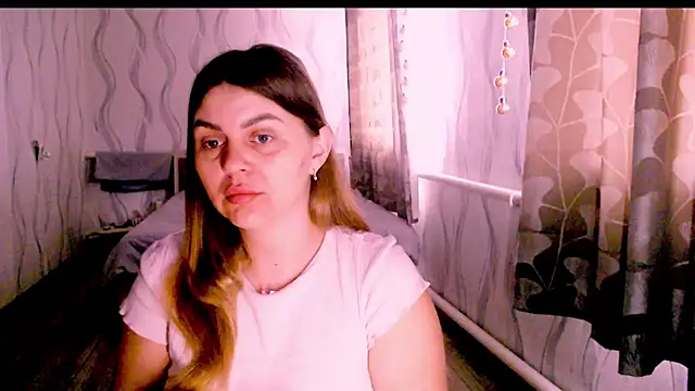 Snapshot of MagicKatarina_ chatting on March 2, 5:41 am MagicKatarina online show from March 2, 5:41 am