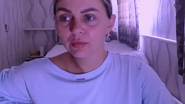 MagicKatarina  online show from June 25, 6:07 am