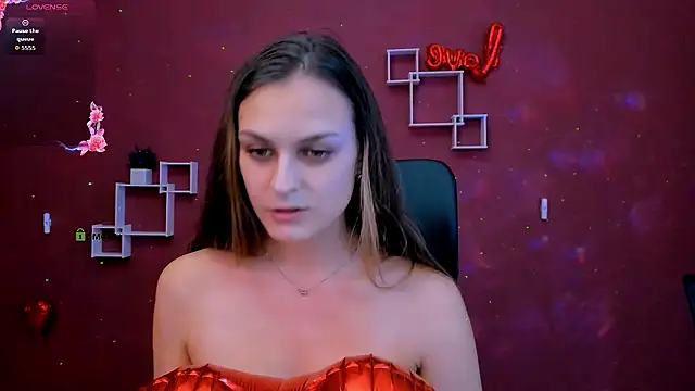 Snapshot of clery_abyss chatting on February 17, 2:25 pm clery abyss online show from February 17, 2:25 pm