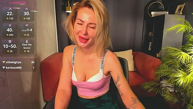 Madam  Isabella online show from May 8, 6:39 am