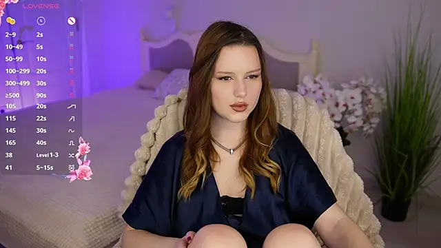 Milana Moons online show from June 3, 3:50 pm