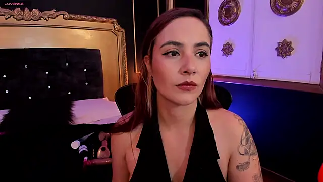 Kylie Gomez online show from April 14, 3:33 am