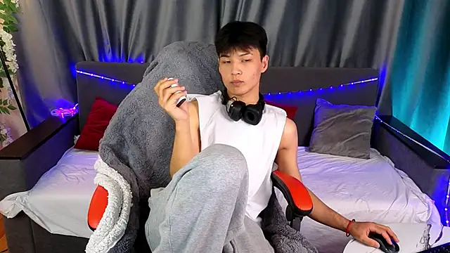 XanneLL online show from February 26, 6:41 pm