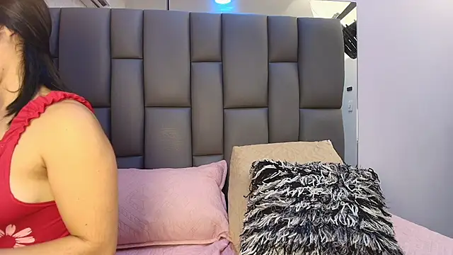 melany roberts  online show from March 20, 3:07 am