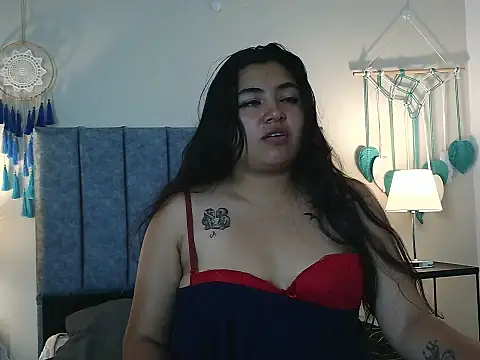 Snapshot of KatalynaSweet chatting on February 20, 6:37 am KatalynaSweet online show from February 20, 6:37 am