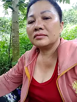 Cold-girlr12 online show from May 8, 7:56 am
