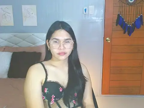 Snapshot of alianabrooks chatting on February 9, 4:16 pm alianabrooks online show from February 9, 4:16 pm