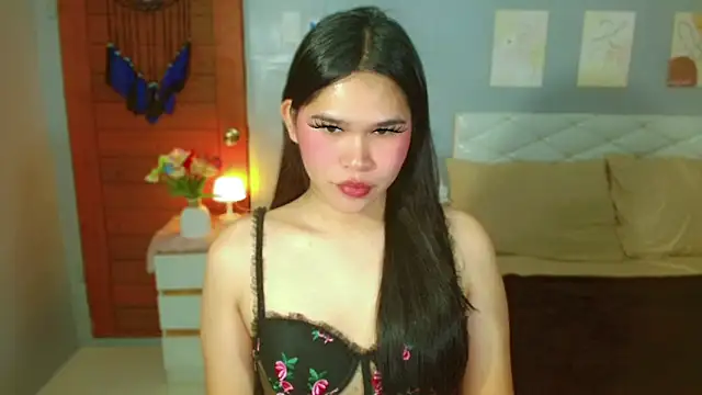 Snapshot of alianabrooks chatting on March 1, 1:27 am alianabrooks online show from March 1, 1:27 am