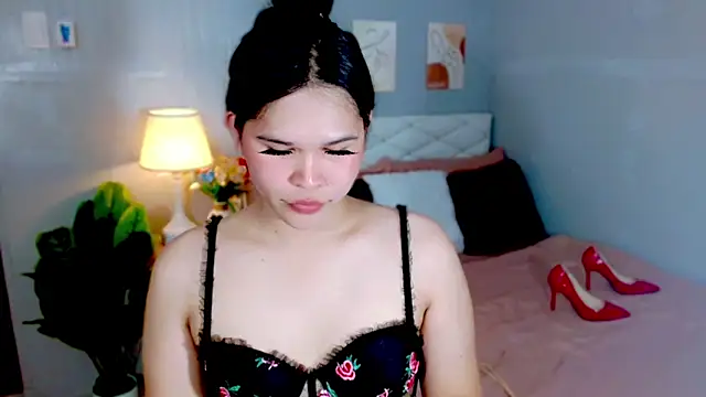 alianabrooks online show from May 7, 5:33 am
