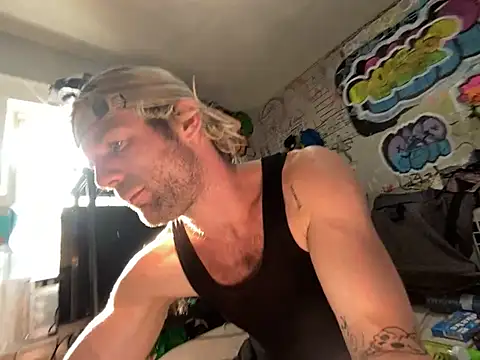 gothboiplzty online show from August 8, 9:55 pm