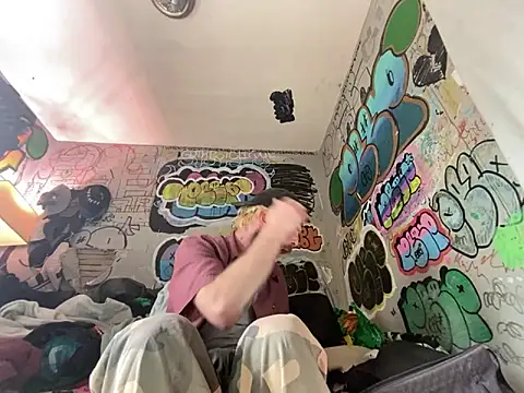 gothboiplzty online show from May 31, 9:26 pm