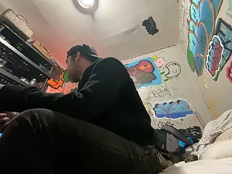 gothboiplzty online show from February 21, 9:06 pm