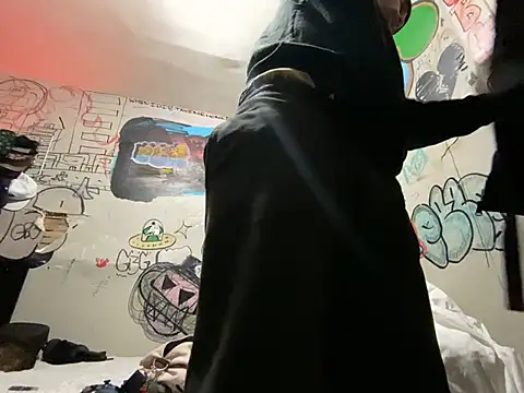 gothboiplzty online show from February 13, 6:13 am