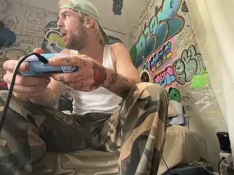 gothboiplzty online show from June 20, 5:29 pm