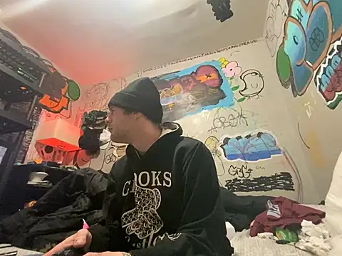 gothboiplzty online show from February 10, 10:42 pm