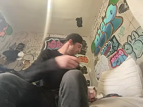 gothboiplzty online show from March 17, 9:40 pm