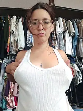 Snapshot of Harley-77 chatting on February 1, 5:55 pm Harley-77 online show from February 1, 5:55 pm