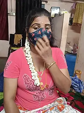 Snapshot of Madhusri_Tamil_Telugu chatting on May 26, 4:49 pm Madhusri Tamil Telugu online show from May 26, 4:49 pm