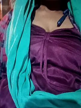 Snapshot of Lovely_sima chatting on March 1, 1:22 pm Lovely sima online show from March 1, 1:22 pm