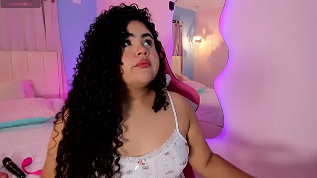 Snapshot of LOU_22_ chatting on February 22, 1:24 pm LOU 22 online show from February 22, 1:24 pm