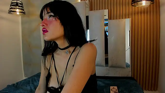 Snapshot of madissonrousecs chatting on July 8, 2:51 pm madissonrousecs online show from July 8, 2:51 pm