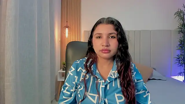 Snapshot of Victoria_Rosee chatting on May 23, 12:15 pm Victoria Rosee online show from May 23, 12:15 pm