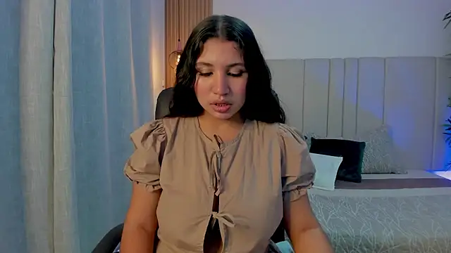 Snapshot of Victoria_Rosee chatting on June 12, 1:42 pm Victoria Rosee online show from June 12, 1:42 pm