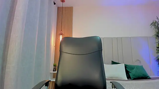 Snapshot of Victoria_Rosee chatting on June 27, 1:39 pm Victoria Rosee online show from June 27, 1:39 pm