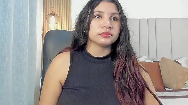 Victoria Rosee online show from April 16, 1:23 pm