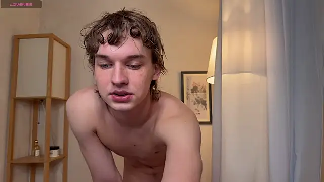 Friday gay dude online show from March 28, 6:14 am