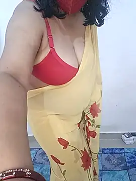 Ruby1hot2 online show from April 16, 5:08 am