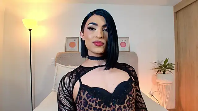 KarolPortellaa online show from April 5, 12:01 pm