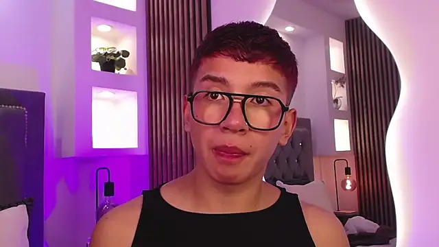 Fancy Vixen online show from April 8, 3:30 am