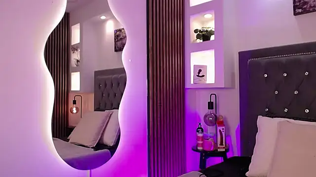 Fancy Vixen online show from March 27, 3:48 am